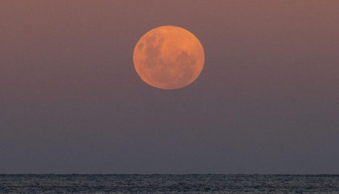 Fenomena Super New Moon, Warga Pesisir Perairan Sumbar Diminta Waspada