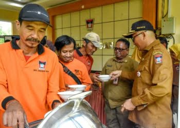 Wako Hendri Septa Puji Kinerja Pasukan Oranye Kota Padang