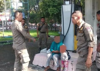 Usai Rumahkan Anjal, Pol PP Padang Amankan Badut-badut yang Berkeliaran di Jalanan