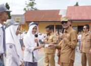 Bupati Lima Puluh Kota Resmikan Pelayanan Administrasi Kependudukan dan Penerapan IKD