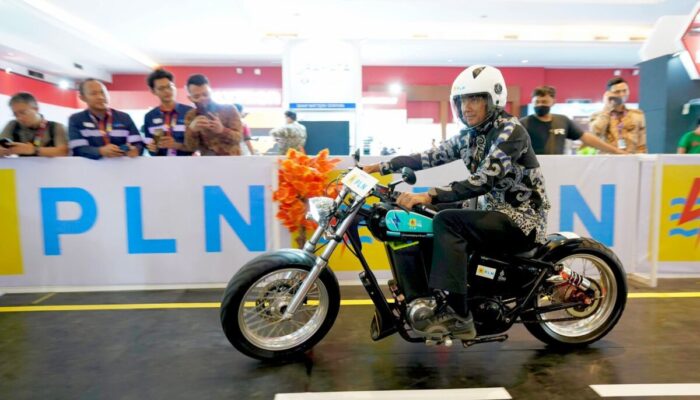 PLN Pamerkan Sederet Keunggulan Kendaraan Listrik di Arena IIMS 2023 JIEXPO Jakarta