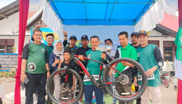 Peringati Milad Ke-76, HMI Tanah Datar Gelar Jalan Sehat dan Donor Darah