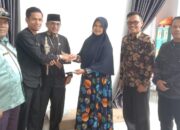 PGRI Bukittinggi Bantu Korban Kebakaran Rumah di Lima Puluh Kota