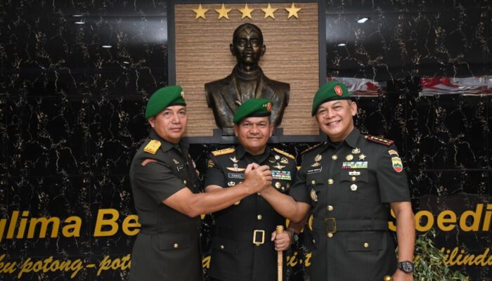 Kolonel Kav Rayen Obsersyl Resmi Jabat Danrem 032/Wirabraja