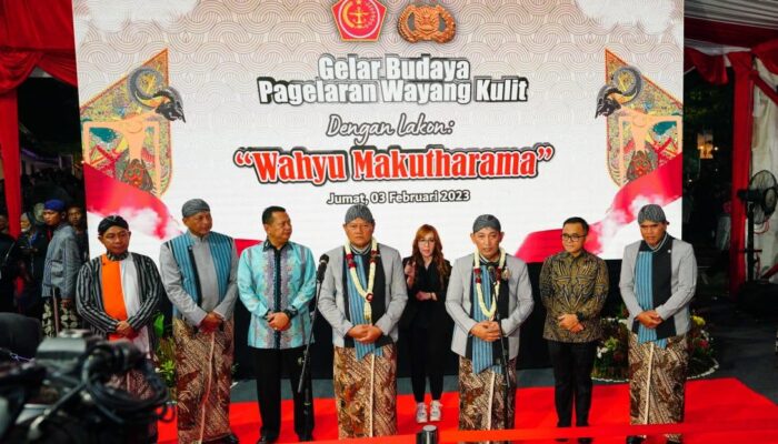 Gelar Wayang Kulit, Kapolri: Perkuat Sinergitas TNI-Polri dan Dekatkan dengan Masyarakat