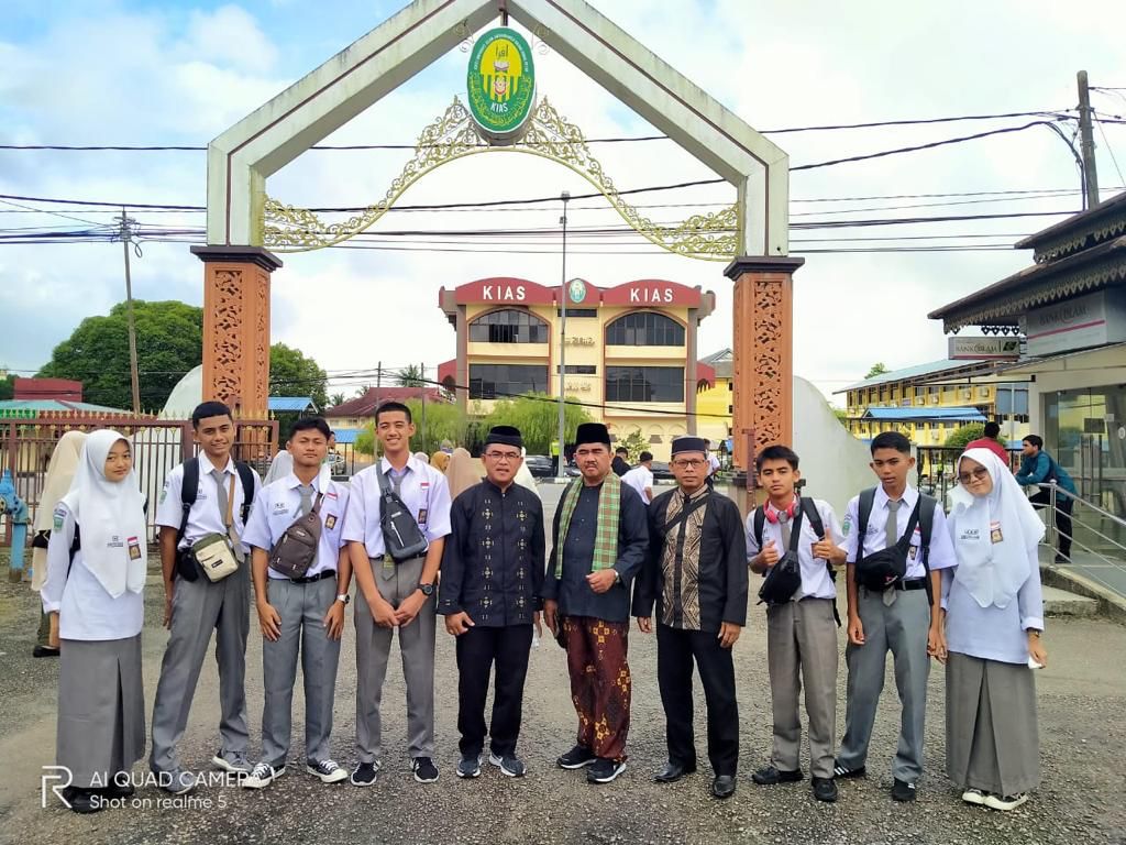 SMA 1 Palupuh