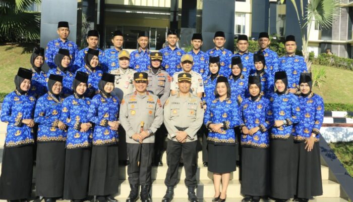 Kapolda Sumbar Pimpin Pengambilan Sumpah Janji PNS