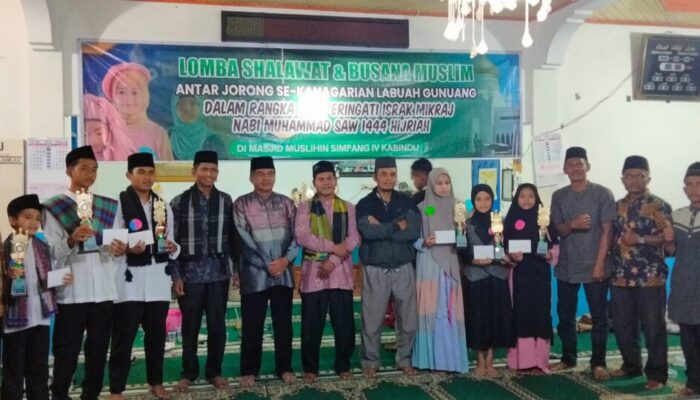Peringati Isra Mi’raj, Pemuda Jorong Simpang Empat Kabindu Adakan Lomba Salawat dan Busana Muslim