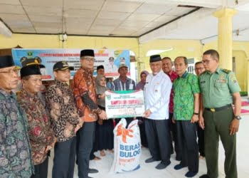 Pemprov Sumbar Bantu 75 Ton Beras untuk Warga Terdampak Banjir di Padang Pariaman