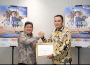 Bupati Sijunjung Terima Penghargaan dari BPJS Ketenagakerjaan