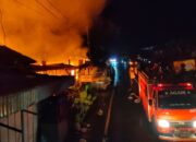 Damkar Agam Pro Aktif Bantu Daerah Tetangga