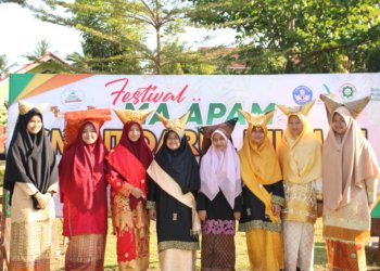 SMP IT Darul Hikmah Gelar Festival Maapam