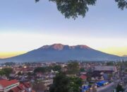Tren Erupsi Gunung Marapi Terpantau Turun