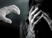 Bejat! Apak Rutiang Perkosa Anak Kandung Berkali-kali di Toilet Masjid