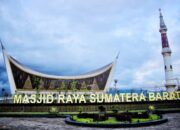 Berwisata Religi ke Masjid Raya Sumbar