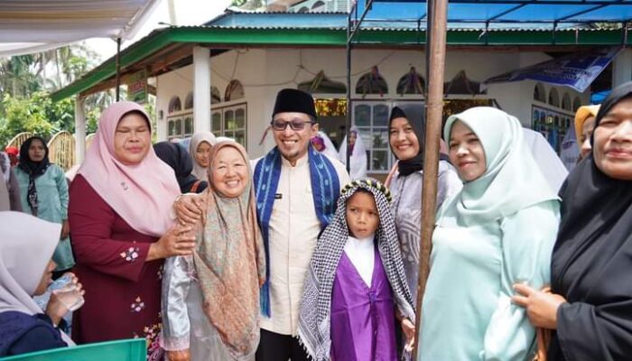 Bupati Eka Putra Hadiri Khatam Al-Qur’an di Musala Ikhlas