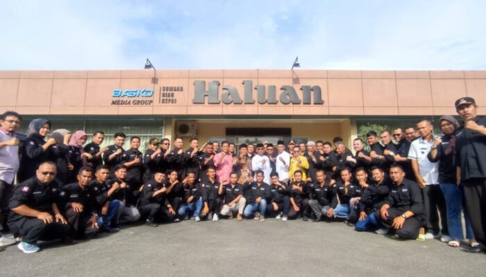 Pelatihan Jurnalistik Nagari Angkatan VI Ditutup, Amasrul Minta Publikasikan Profil, Historis Desa dan Nagari