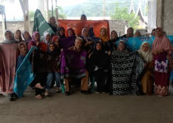 Kembangkan Industri Kecil Menengah, Dinas Koperasi UKM Perindag Sawahlunto Gelar Pelatihan Batik Arang