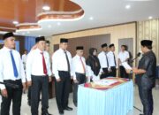 Tujuh Pimpinan Perumda Air Minum Tirta Sanjung Buana Sijunjung Dilantik