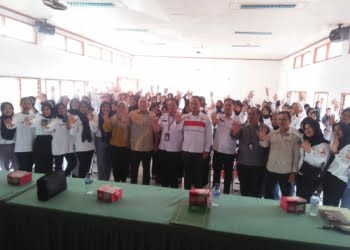 PT AMP Lepas Keberangkatan 100 PMI ke Hartalega Malaysia