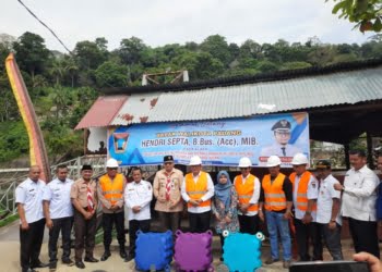 Pemko Padang Mulai Pasang Kubus Apung di Dua Titik