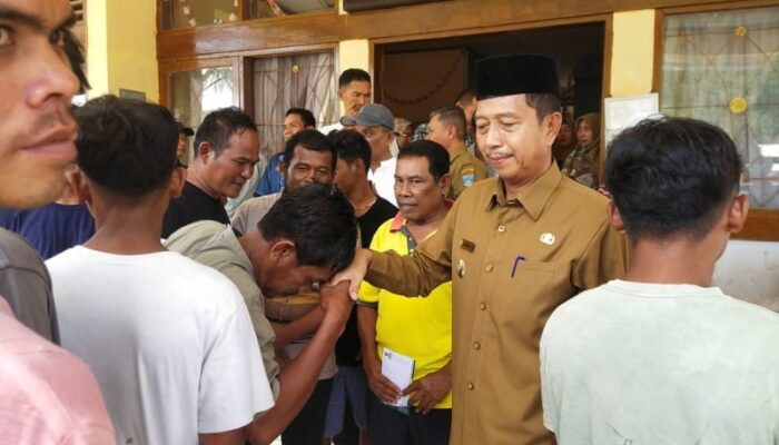 Wabup Pasaman Barat Risnawanto Tinjau Korban Bagan Tenggelam di Air Bangis