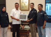 Gagas Pronasa, Bupati Pesisir Selatan Dianugerahi Haluan Sebagai Kepala Daerah Peduli Pendidikan