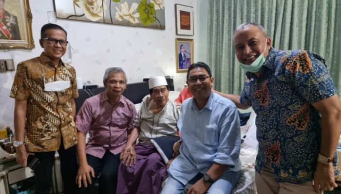 Azwar Anas Wafat, Semen Padang Kehilangan Tokoh Pembaharuan