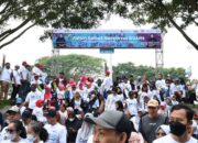 Peringati HUT BUMN Ke-25, Semen Padang Semarakkan Jalan Sehat di Temanggung