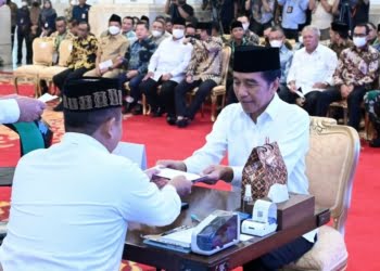 Presiden Serahkan Zakat pada Baznas, Bio Farma Ikut Diundang ke Istana Negara
