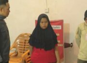 Seorang Wanita Terlihat Linglung, Satpol PP Padang Bawa ke Mako