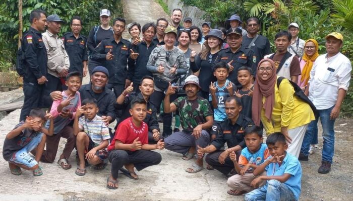 14 WNA Kunjungi Hutan Nagari Sungai Abu, Ini Alasannya!