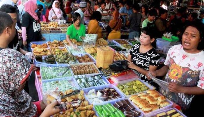 Ini 5 Masjid yang Sediakan Takjil Gratis di Padang!