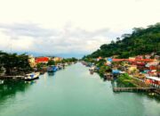 KWT Gunung Padang, Berwisata Sejarah, Menyesap Legenda