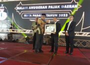 Setor PPJ Daerah Rp115 Miliar, Manager PLN UP3 Padang Terima Penghargaan dari Walikota Hendri Septa