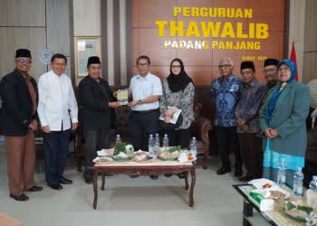 Tetap Eksis di Usia 112 Tahun, Pengusaha Nasional Asal Minang  Yendra Fahmi Apresiasi Thawalib Padang Panjang