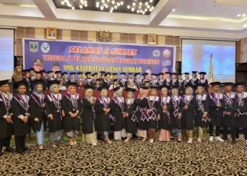 Gubernur Apresiasi Wisuda Angkatan ke-2 SMK Kesehatan Genus Sumbar