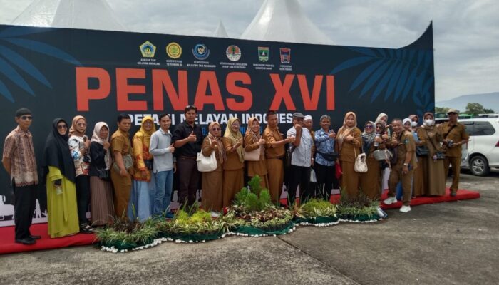 13 Petani dari Desa Santur Kunjungi Penas KTNA 2023 di Padang
