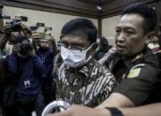 Triliunan Uang Korupsi BTS dari Kasus Johnny Plate Mengalir ke Anak Usaha Telkom