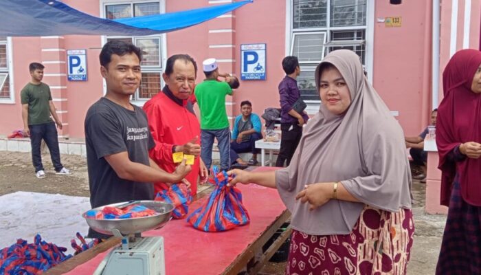 Kupon Disebar ke Lingkungan Pontren, Kauman Padang Panjang Sembelih Sapi Kurban