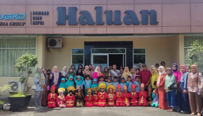 Kunjungan Edukasi, TK Abdul Majid Sambangi Haluan 