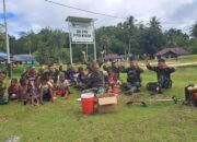 Kolaborasi Epik Prajurit Letkol Petir dan Masyarakat Bahu Membahu Bersihkan Sekolah di Wilayah Maybrat – Papua Barat Daya