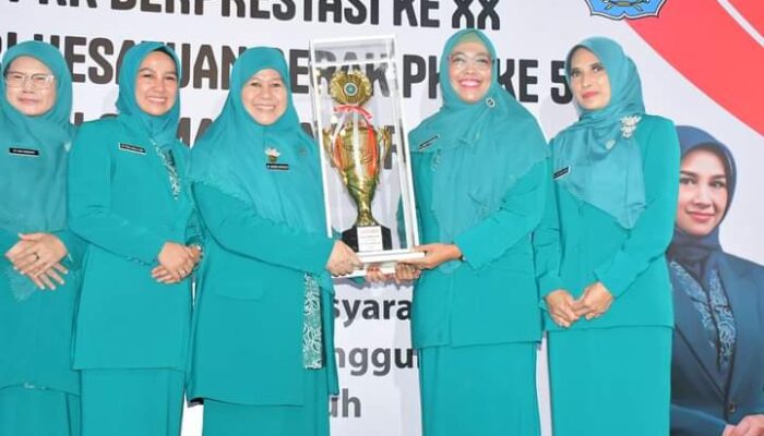 Kontingen TP PKK Kota Padang Juara Umum Jambore PKK XX Sumbar 2023