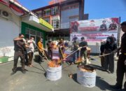 Kejari Payakumbuh Musnahkan BB Puluhan Perkara Pidana