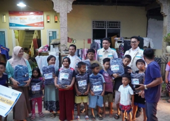 Kisah Pilu Anak-anak Korban Banjir yang Terobati Setelah Dapat Tas dan Buku Baru Lagi dari PLN Sumbar