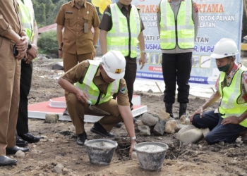 Pesisir Selatan Bangun Jembatan Wisata Pantai Carocok untuk Cegah Pemalakan dan Pungli