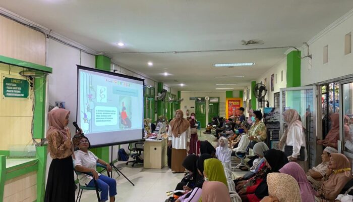 Dosen Kebidanan UNAND Kenalkan Cara Atasi Hipertensi pada Lansia