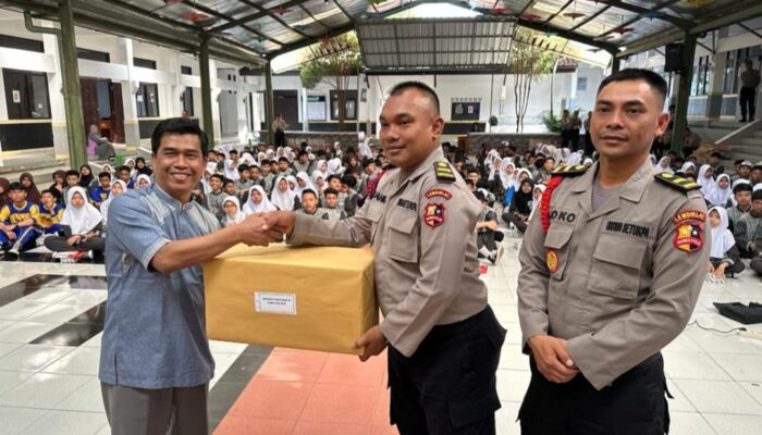 Wahid Mashadi Bersama Siswa Setukpa Sosialisasi Harkamtibmas di SMPN 6 Kota Sukabumi