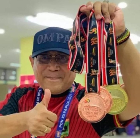 Ketua Umum KONI Sumbar Ronny Pahlawan