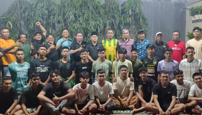 Bakri Maulana Berikan Motivasi Tim SSB Remaja Tarusan Berlaga pada Liga TopSkor 2023 di Sentul Jabar